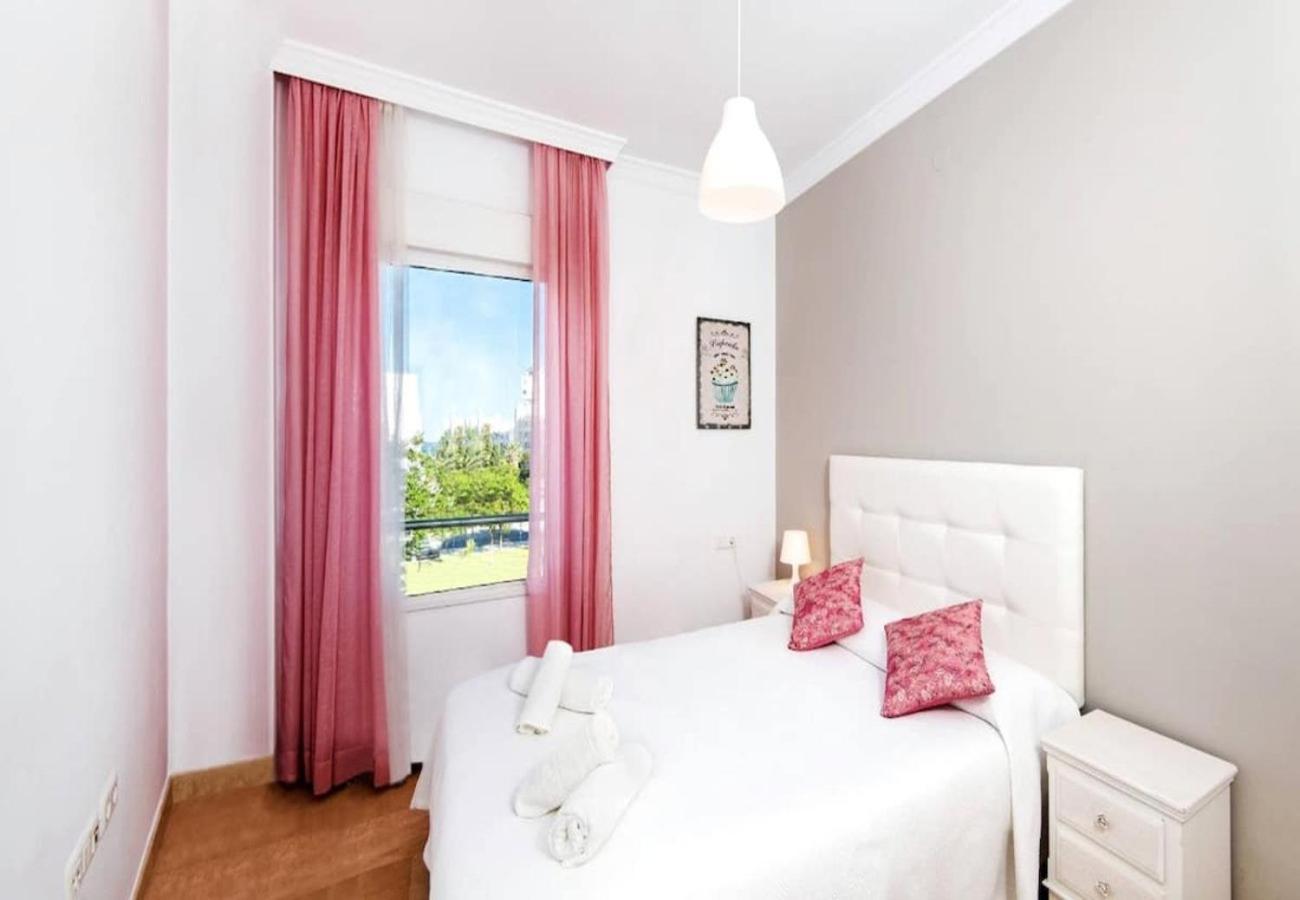 Jabega Beach - 4 Minutes From The Beach Торемолинос Екстериор снимка